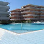 Апартаменты Spacious Flat In A Great