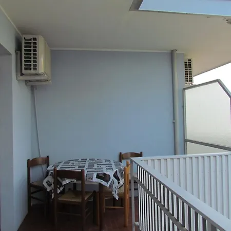 Spacious Flat In A Great * Бибионе