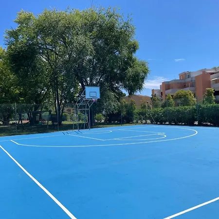 Spacious Flat In A Great Bibione